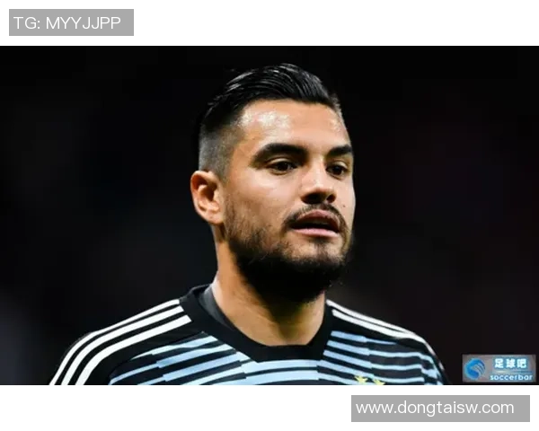 足球巨星手术风波：伤情恢复与职业生涯的重大挑战